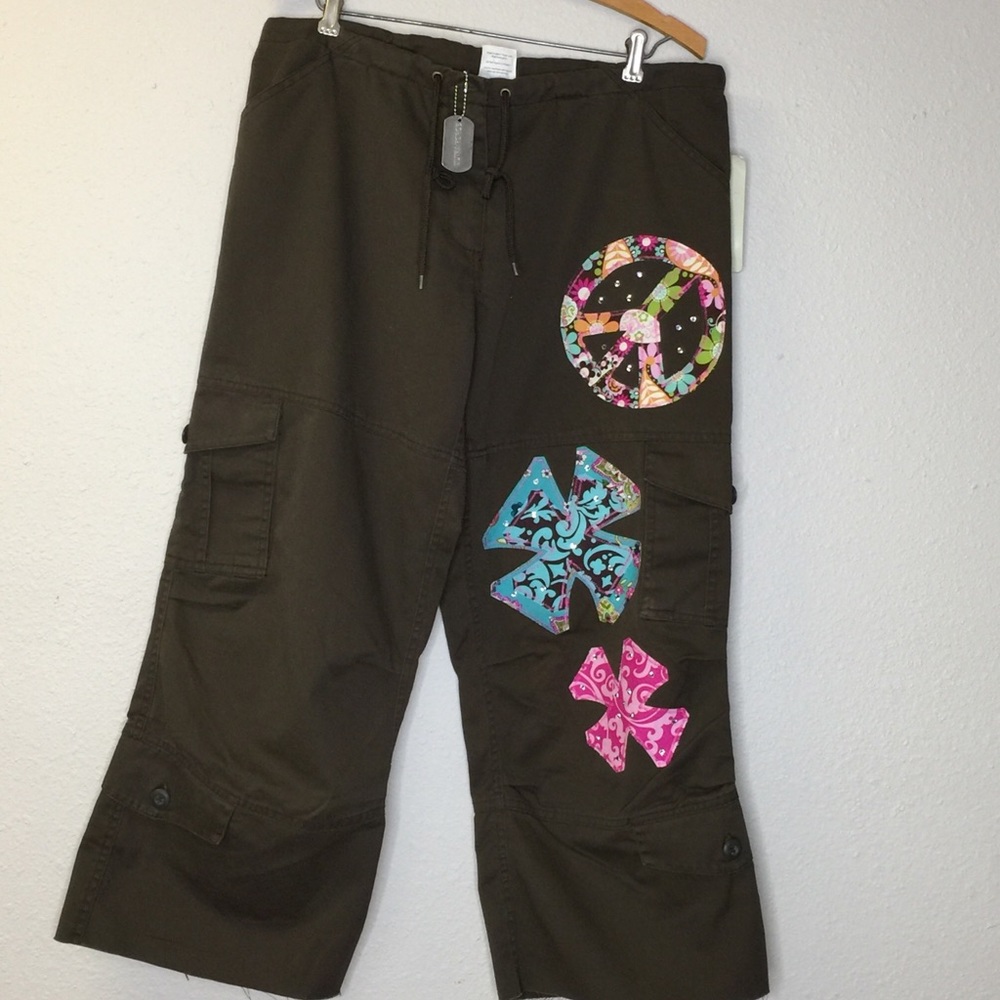 Rothko Cargo Carpenter Capri Peace Cross Patch M